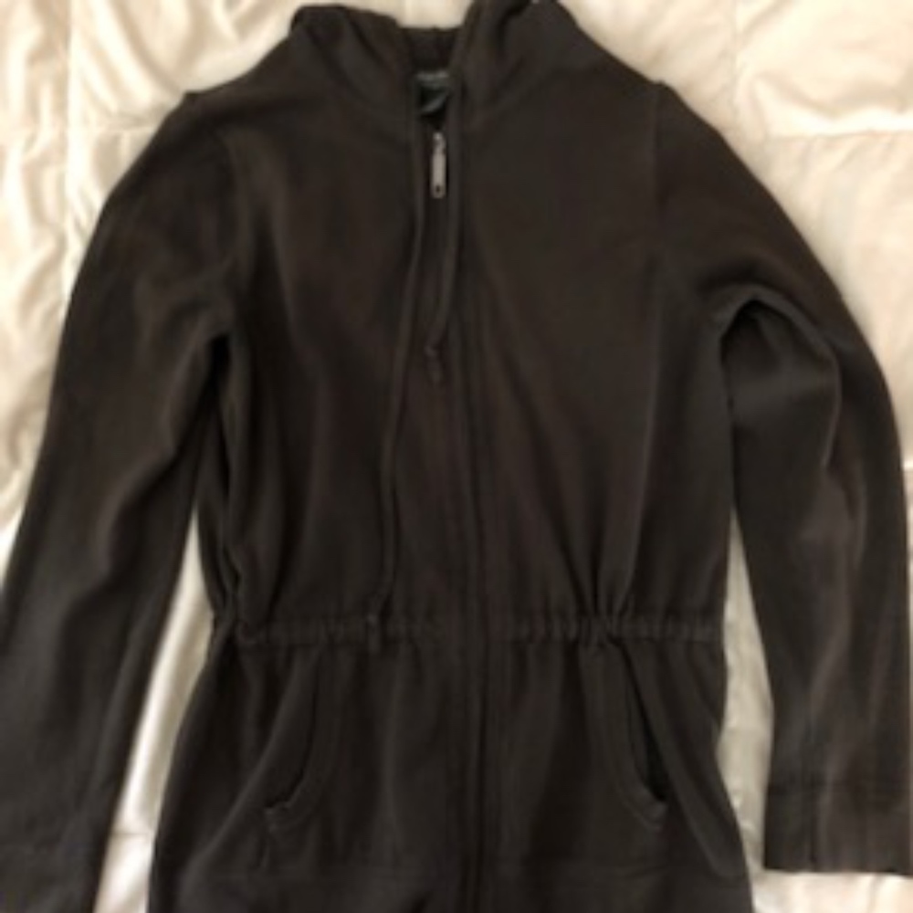 Hooded sweatshirt jacket